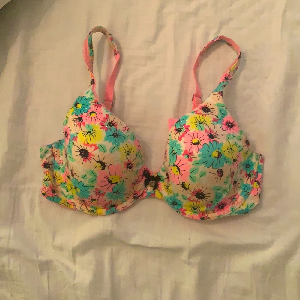 Victoria’s Secret Bra